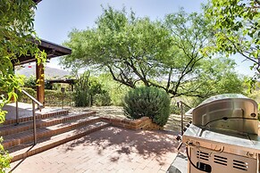 Eclectic Tucson Home 2 Mi to Saguaro National Park