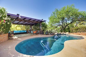 Eclectic Tucson Home 2 Mi to Saguaro National Park