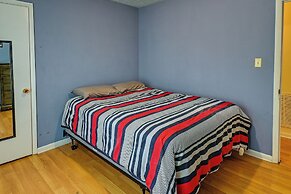 Fayetteville Vacation Rental w/ Yard!