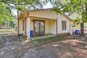 Fayetteville Vacation Rental w/ Yard!