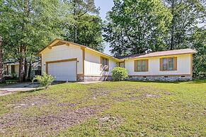 Fayetteville Vacation Rental w/ Yard!