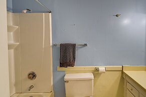 Fayetteville Vacation Rental w/ Yard!