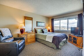 Ski-in/ski-out Top-floor Condo at Granby Ranch!