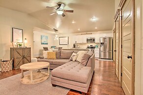 Townhome w/ Private Hot Tub, 8 Mi to Downtown