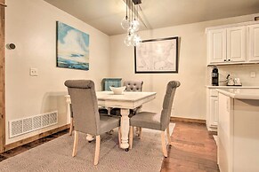 Townhome w/ Private Hot Tub, 8 Mi to Downtown
