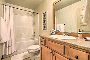 Townhome w/ Private Hot Tub, 8 Mi to Downtown