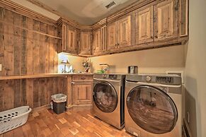 Mtn-view Cabin: Deck, Grill & Fire Pit in Franklin