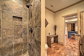 Mtn-view Cabin: Deck, Grill & Fire Pit in Franklin