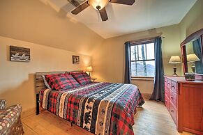 Mtn-view Cabin: Deck, Grill & Fire Pit in Franklin