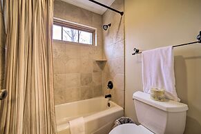 Mtn-view Cabin: Deck, Grill & Fire Pit in Franklin