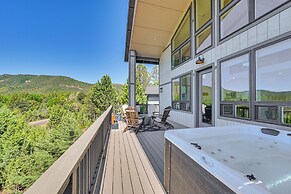 Views & Hot Tub: 'pineberry Modern' Luxury Home