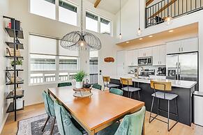 Views & Hot Tub: 'pineberry Modern' Luxury Home