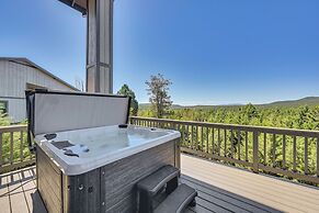 Views & Hot Tub: 'pineberry Modern' Luxury Home
