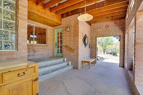 Unique Desert Home ~ 6 Mi to Downtown Tucson!