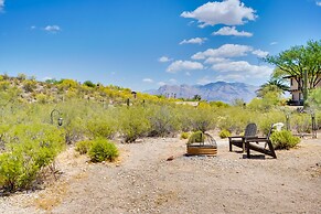 Unique Desert Home ~ 6 Mi to Downtown Tucson!