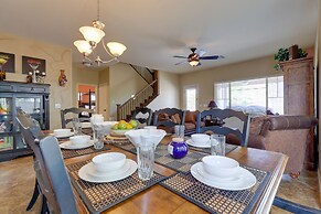 Maricopa Desert Oasis: Fenced Yard w/ Hot Tub