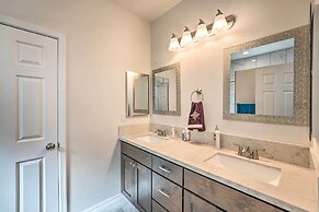 Pet-friendly Retreat - 1 Block to Colorado River!