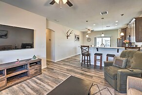 Pet-friendly Retreat - 1 Block to Colorado River!
