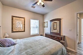 Pet-friendly Retreat - 1 Block to Colorado River!