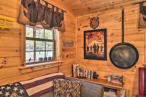 Parsons Semper Fi Cabin w/ Fire Pit!