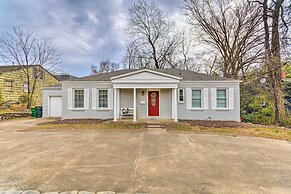 Little Rock Home ~ 5 Mi to Downtown!