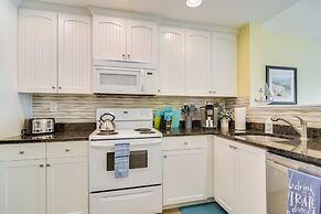 Waterfront Condo w/ Water Park, Walk to the Beach!