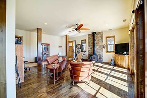 Star Valley Retreat w/ Hot Tub - Near Hiking