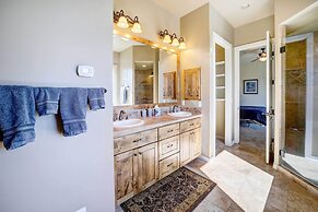 Star Valley Retreat w/ Hot Tub - Near Hiking
