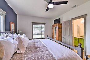 Graford Cabin w/ Rooftop Deck & Lake Views!