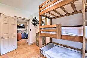 Graford Cabin w/ Rooftop Deck & Lake Views!