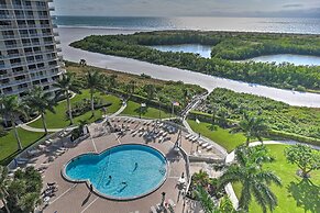 Cozy Coastal Condo w/ Pool Access: Steps to Beach!