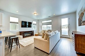 12 Mi to Dtwn Flagstaff: Spacious Bellemont Home!