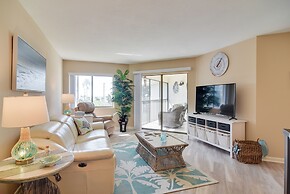 Walk to Bradenton Beach: Gulf-view Home w/ Lanai