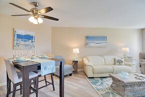 Walk to Bradenton Beach: Gulf-view Home w/ Lanai