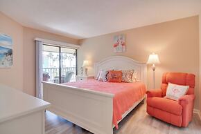 Walk to Bradenton Beach: Gulf-view Home w/ Lanai