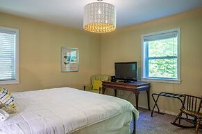 Peaceful North Carolina Retreat With Game Room!