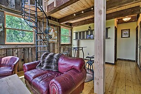 'red Sweetheart Barn Studio' w/ Mtn & River Views!