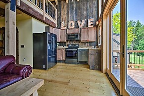 'red Sweetheart Barn Studio' w/ Mtn & River Views!