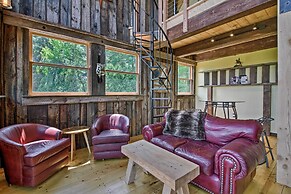 'red Sweetheart Barn Studio' w/ Mtn & River Views!