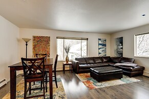 Waterfront Apt, Walk to Town & Coastal Trail!