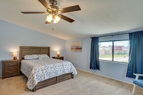 Port Charlotte Vacation Rental: Screened-in Lanai!