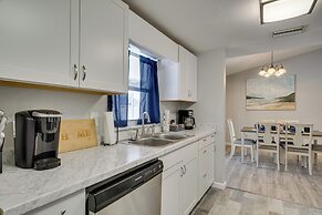 Port Charlotte Vacation Rental: Screened-in Lanai!