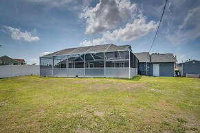 Port Charlotte Vacation Rental: Screened-in Lanai!