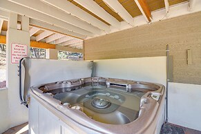 Hot Tub + Deck: Mtn-view Pine Getaway!