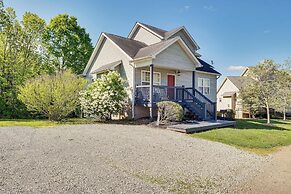 Taylorsville Lake Cottage Rental w/ Hot Tub!