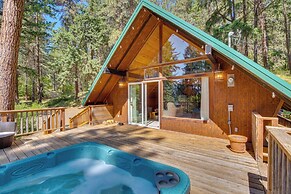 Remote Escape: Peaceful Cabin Near Naches River