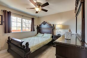 Charming Reno Vacation Rental ~ 3 Mi to Casinos!