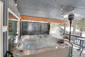 Ronald Vacation Rental Cabin With Private Hot Tub!
