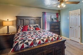 Lamesa Vacation Rental w/ Covered Patio & Fire Pit