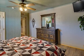 Lamesa Vacation Rental w/ Covered Patio & Fire Pit